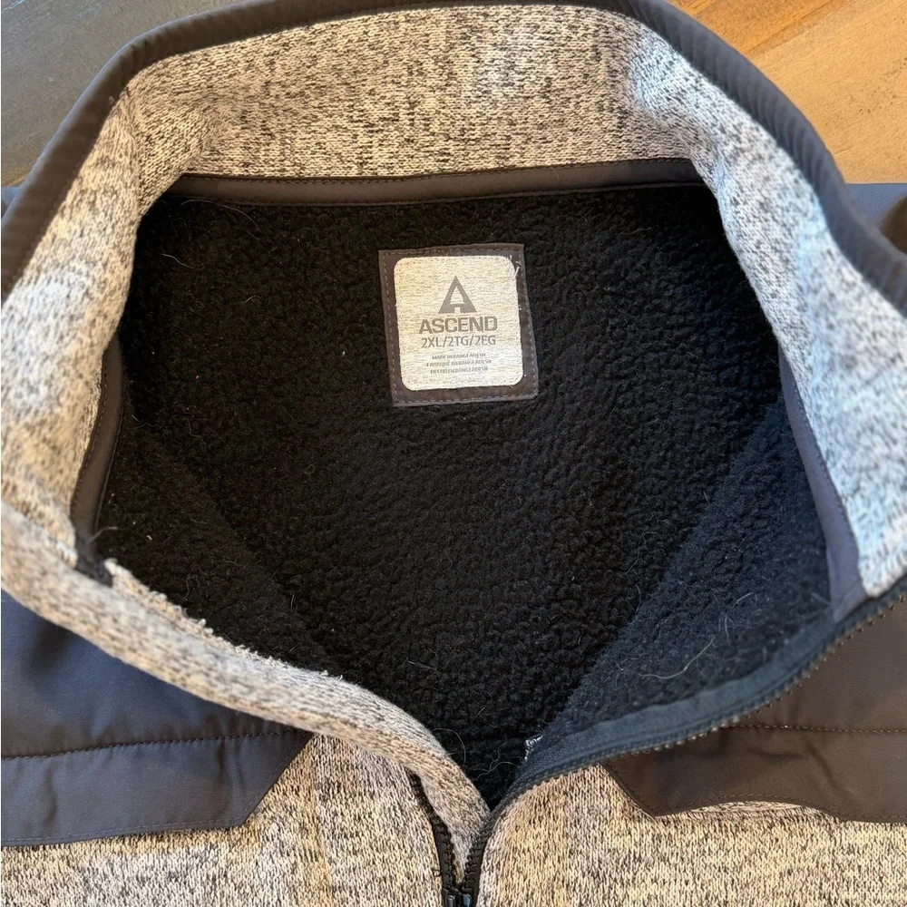 Men’s Ascend Knit Jacket